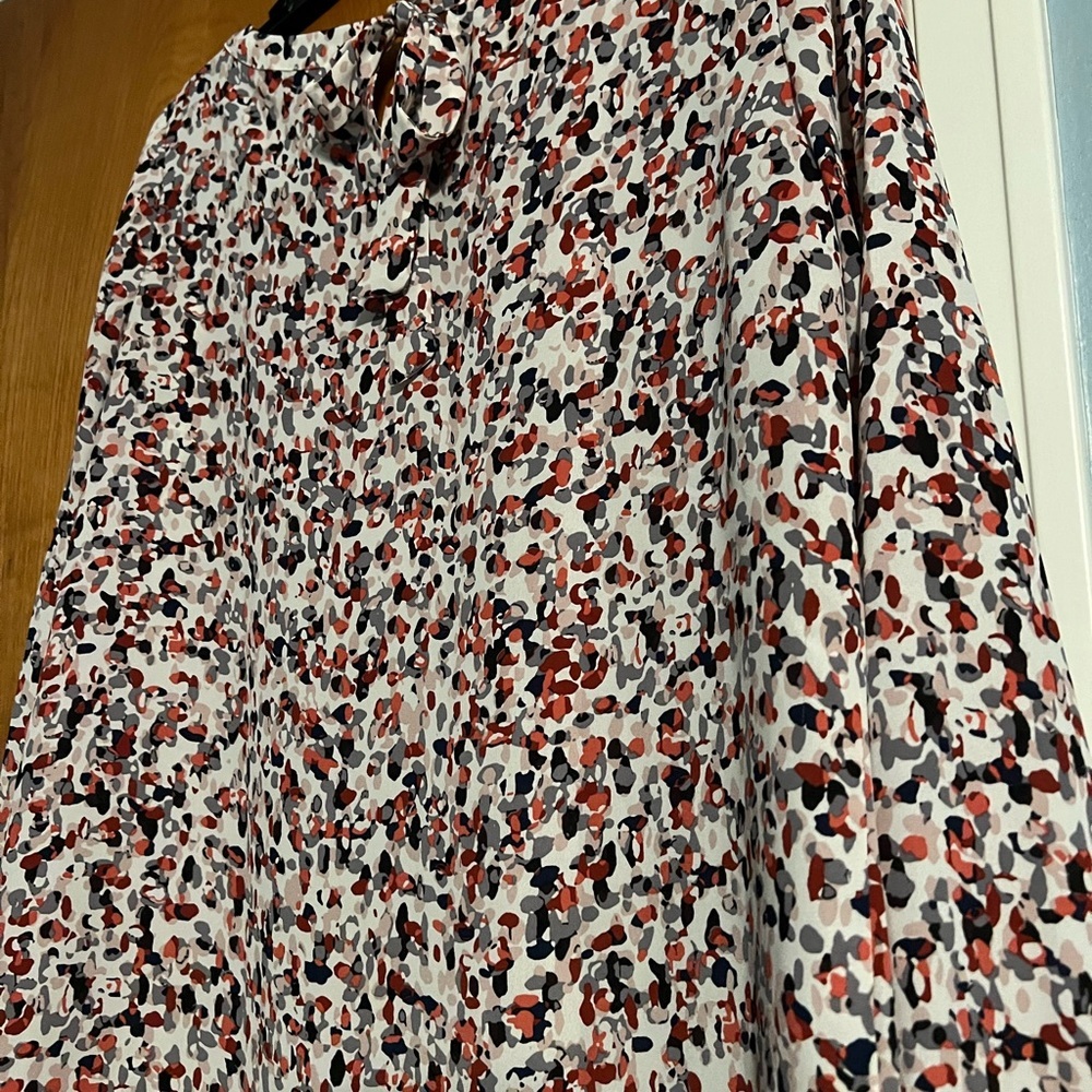 Loft Blouse Size Medium - image 2